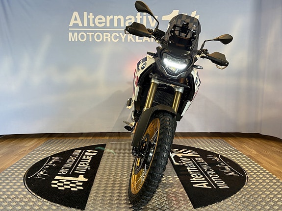 BMW F 900 GS 7 of 15
