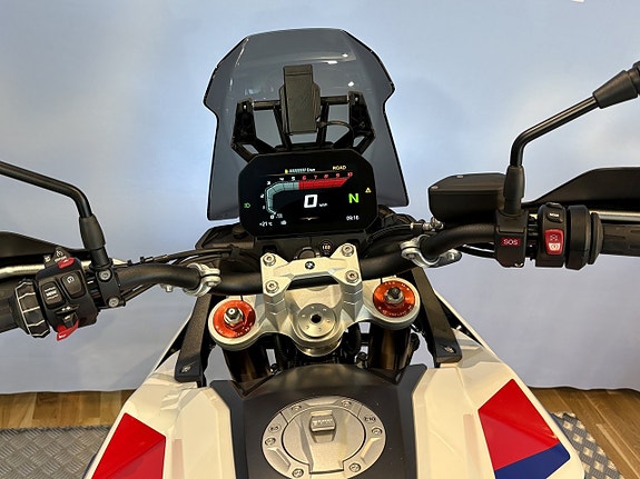 BMW F 900 GS 13 of 15