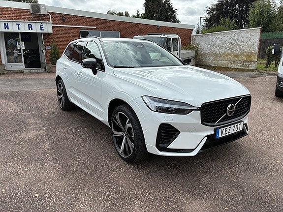 Volvo XC60 3 of 18