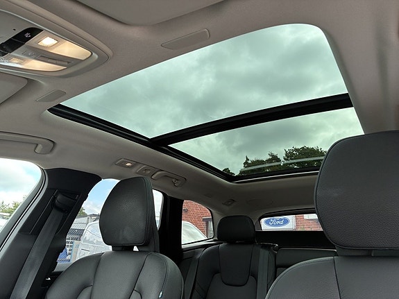 Volvo XC60 18 of 18