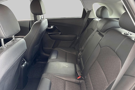 Kia Niro 8 of 11