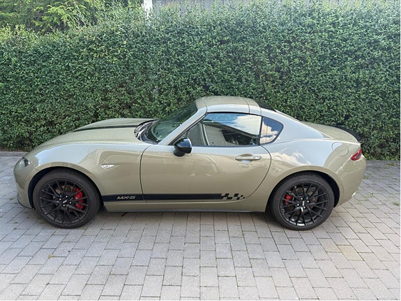 Mazda MX-5 4 of 6