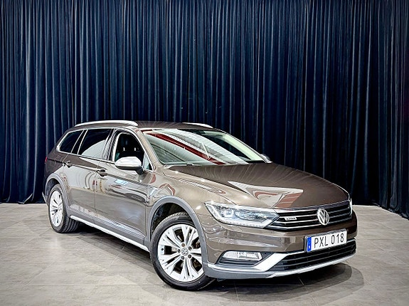 Volkswagen Passat Alltrack 3 of 30