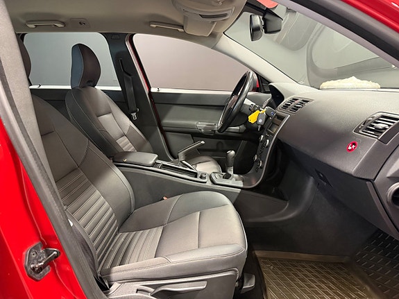 Volvo V50 9 of 16