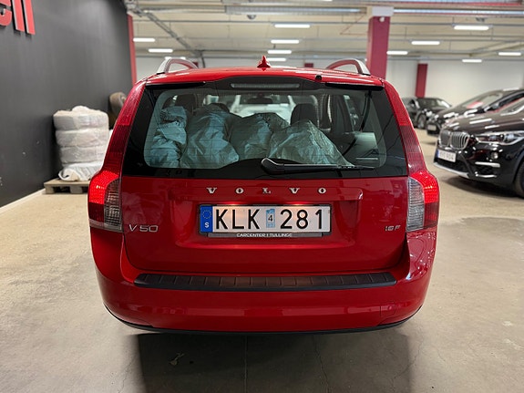 Volvo V50 4 of 16