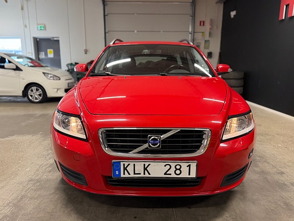 Volvo V50 7 of 16