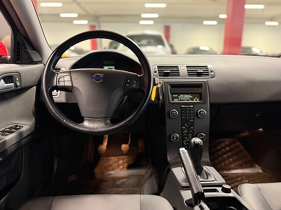 Volvo V50 12 of 16