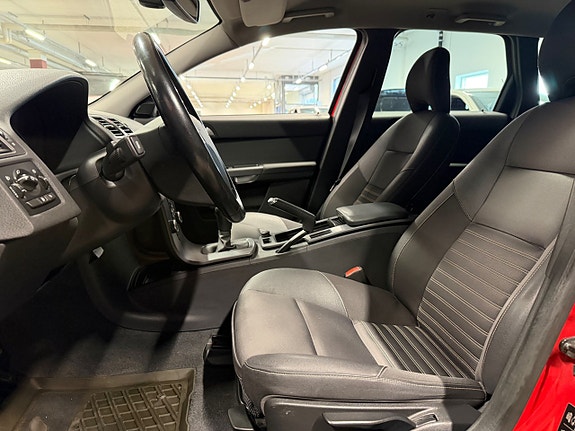 Volvo V50 11 of 16
