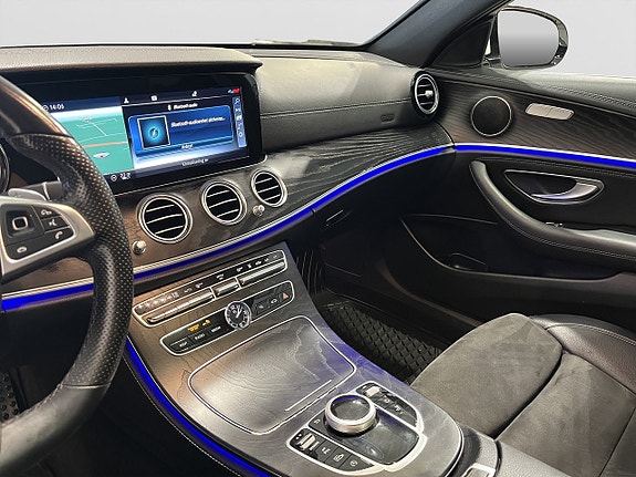Mercedes-Benz E220 14 of 16