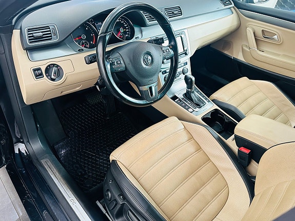 Volkswagen CC 10 of 21