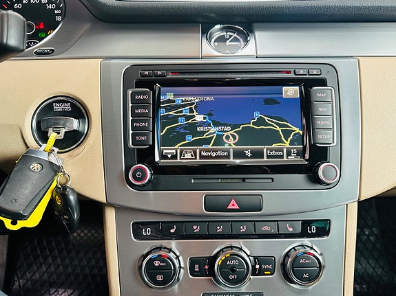 Volkswagen CC 18 of 21