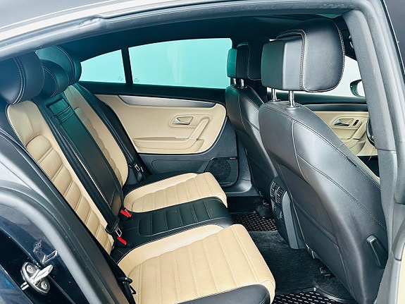 Volkswagen CC 16 of 21