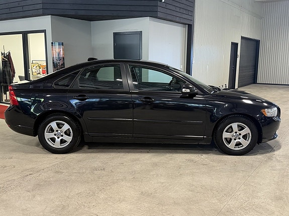 Volvo S40 3 of 9