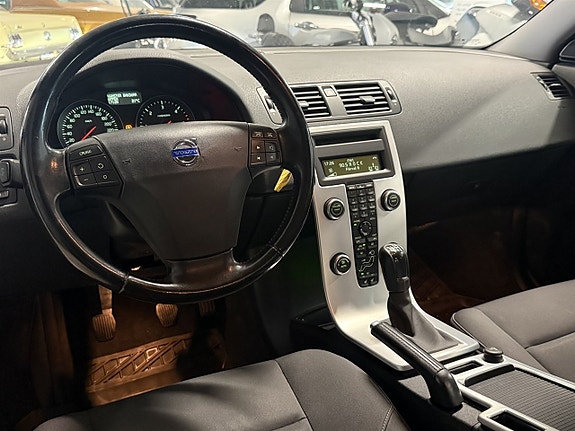 Volvo S40 5 of 9