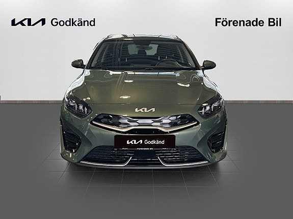 Kia Ceed 2 of 15