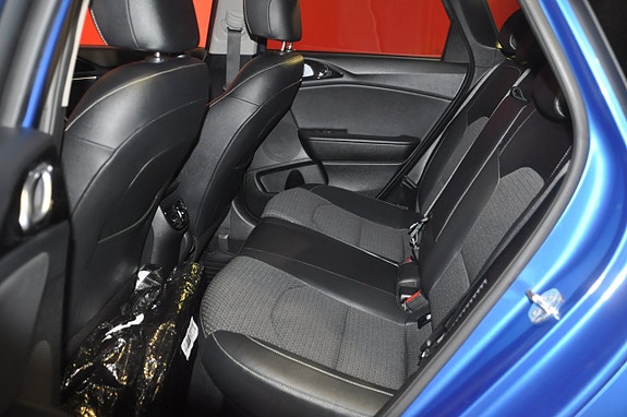 Kia Ceed 11 of 22