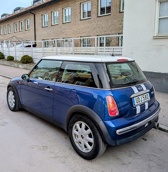 MINI Cooper 6 of 18