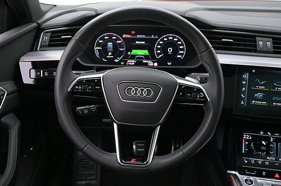 Audi Q8 7 of 27