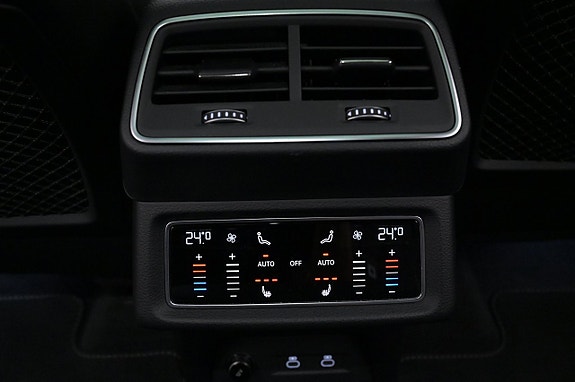 Audi Q8 22 of 27