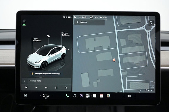 Tesla Model Y 16 of 27