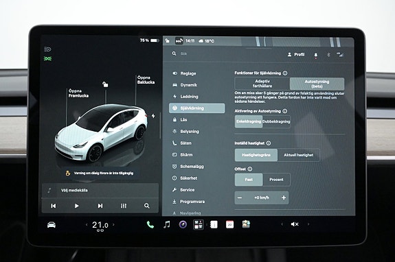 Tesla Model Y 10 of 27