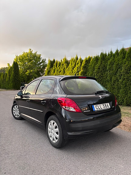 Peugeot 207 4 of 6