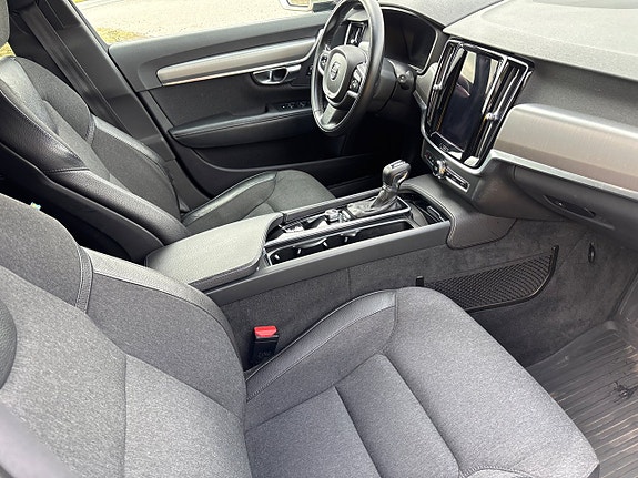 Volvo V90 3 of 12