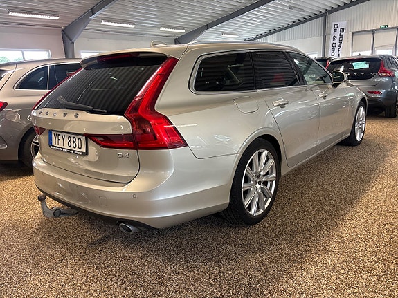 Volvo V90 9 of 12