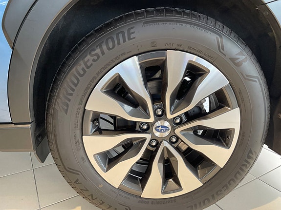 Subaru Outback 10 of 23