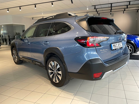 Subaru Outback 6 of 23