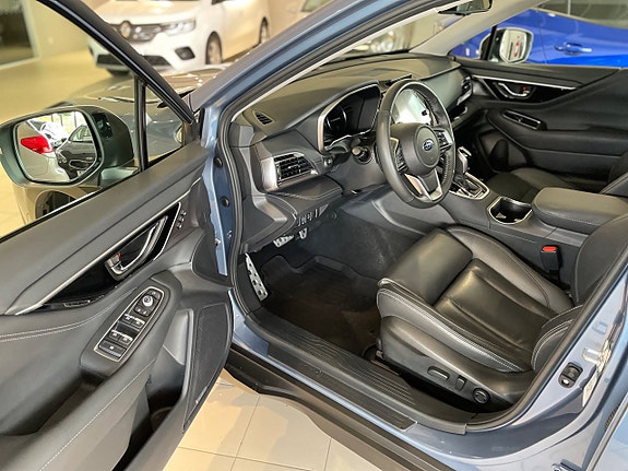 Subaru Outback 14 of 23