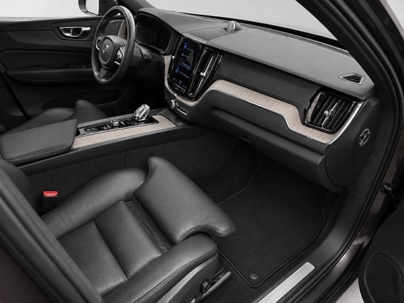 Volvo XC60 14 of 18