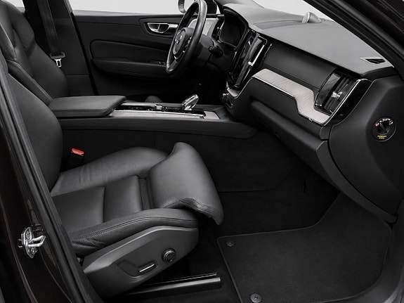 Volvo XC60 16 of 18