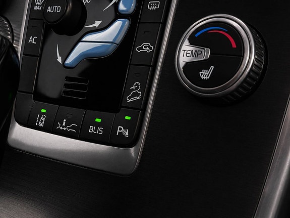 Volvo XC70 19 of 28