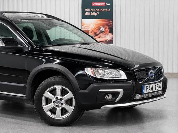 Volvo XC70 2 of 28