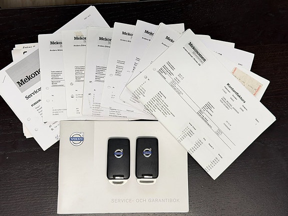 Volvo XC70 27 of 28
