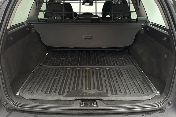 Volvo XC70 12 of 28