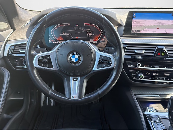 BMW 520d 9 of 17