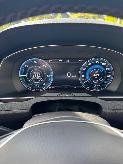 Volkswagen Passat 9 of 12
