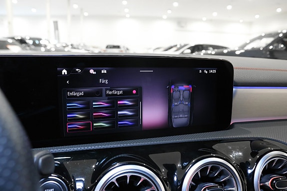 Mercedes-Benz CLA200 24 of 30