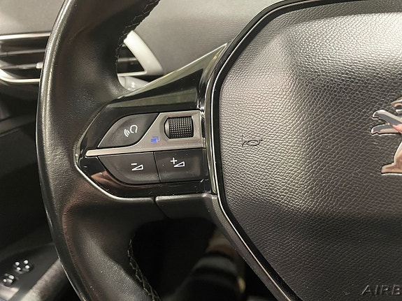 Peugeot 5008 18 of 23