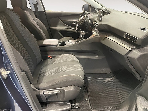Peugeot 5008 16 of 23