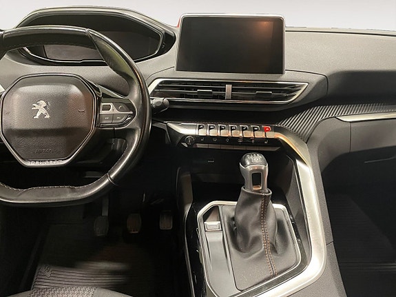 Peugeot 5008 11 of 23