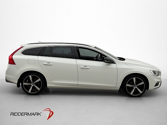 Volvo V60 9 of 30