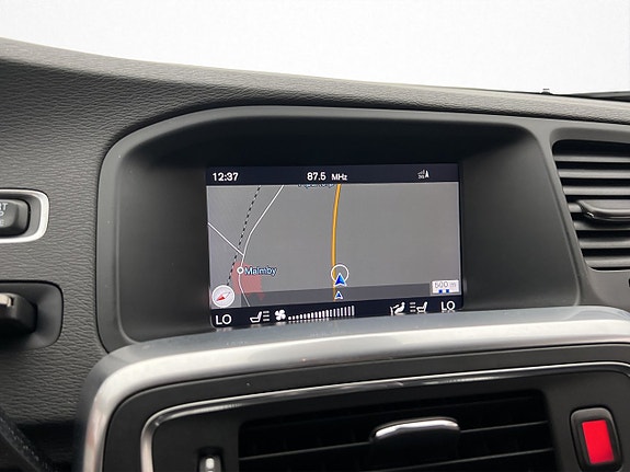 Volvo V60 20 of 30
