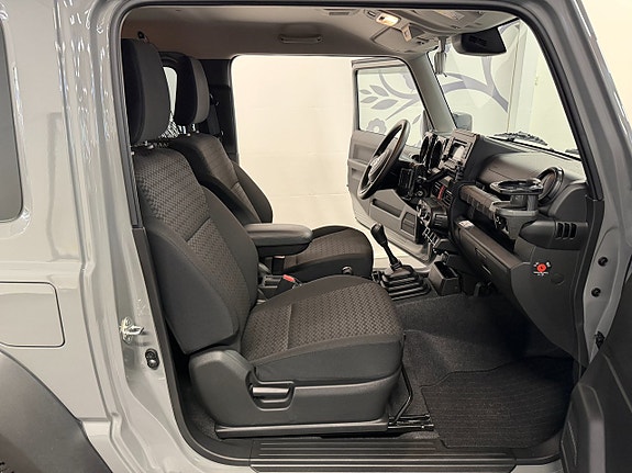 Suzuki Jimny 6 of 11