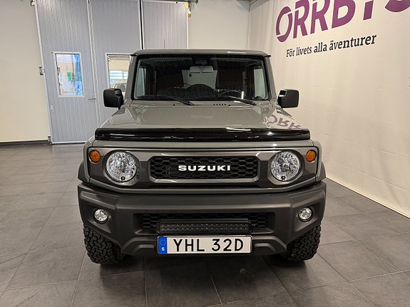 Suzuki Jimny 2 of 11
