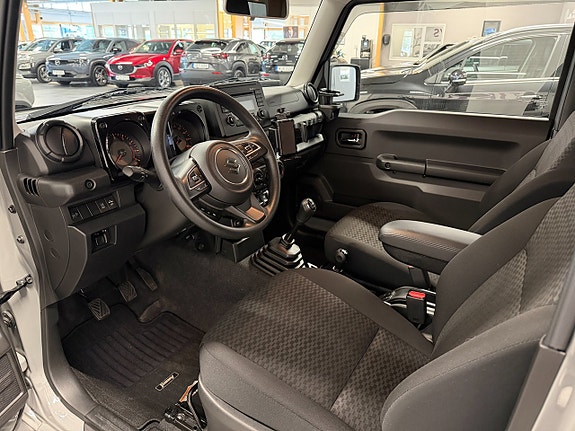Suzuki Jimny 5 of 11