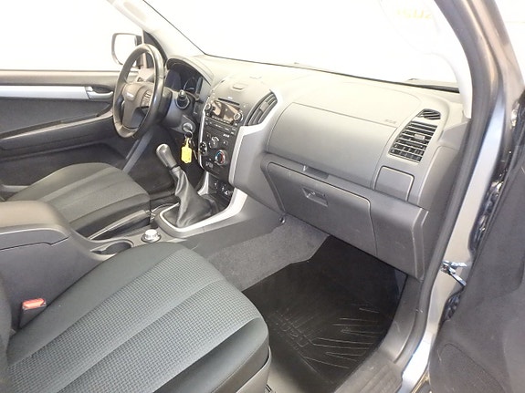Isuzu D-max 13 of 18