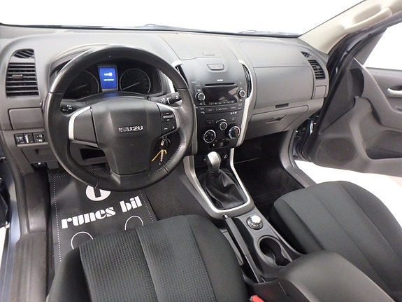 Isuzu D-max 8 of 18
